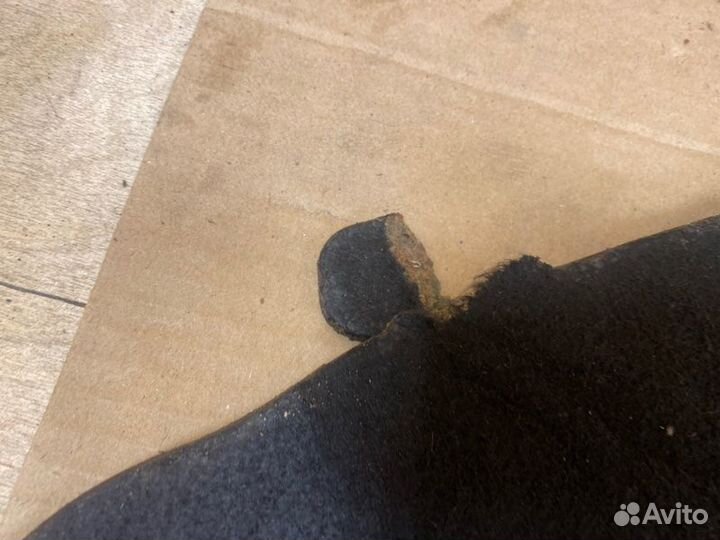 Шумоизоляция капота Volkswagen Polo cfna 2014