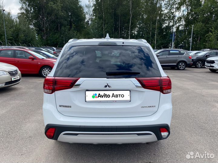 Mitsubishi Outlander 2.0 CVT, 2019, 150 000 км