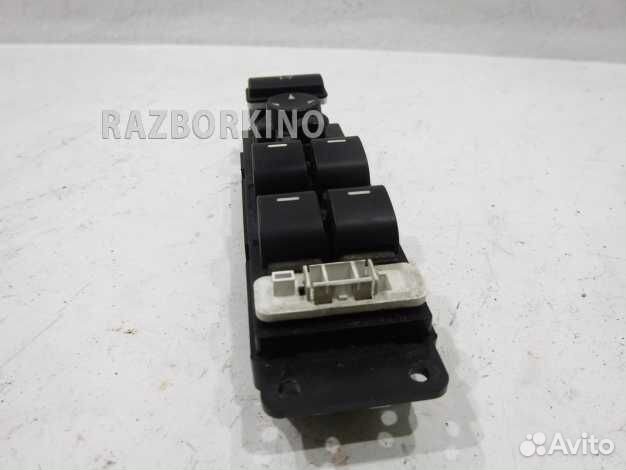 Блок управления стеклоподъемниками и зеркалами LR0