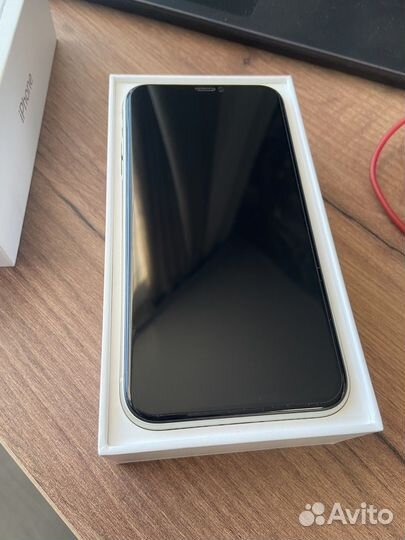 Телефон iPhone 11 128 gb