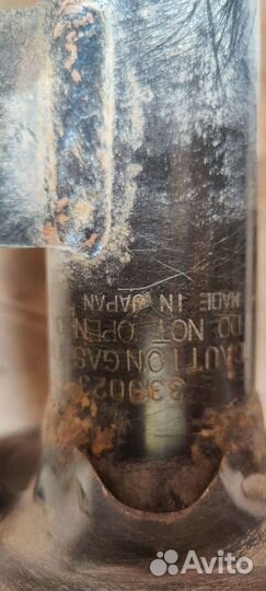 Две стойки в сборе. Тойота Камри 40