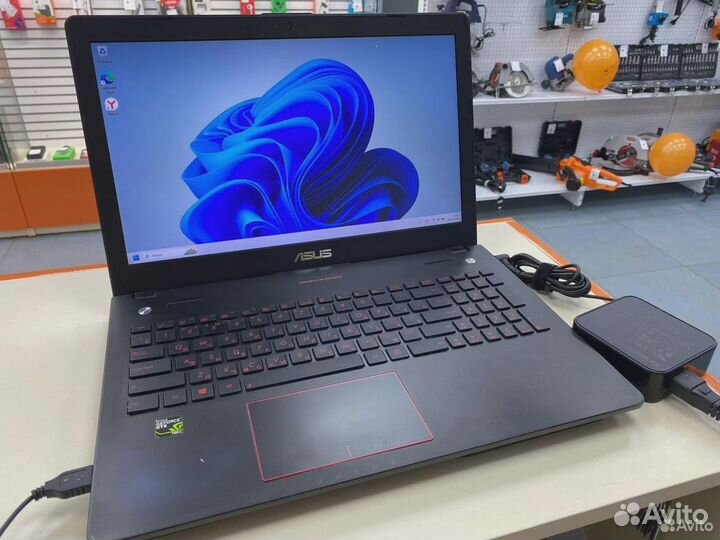 Ноутбук asus (пл)