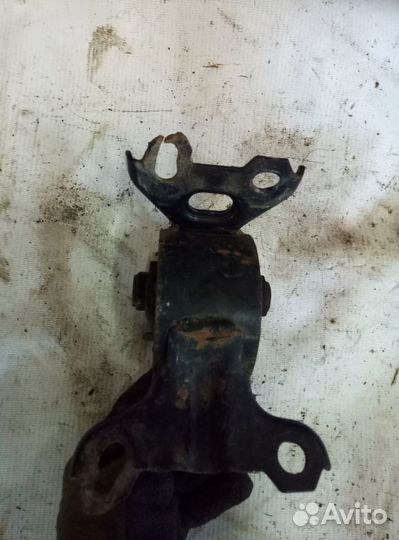 Подушка двигателя задняя Mitsubishi ASX