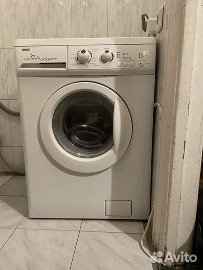 Стиральная машина б/у Zanussi easyiron