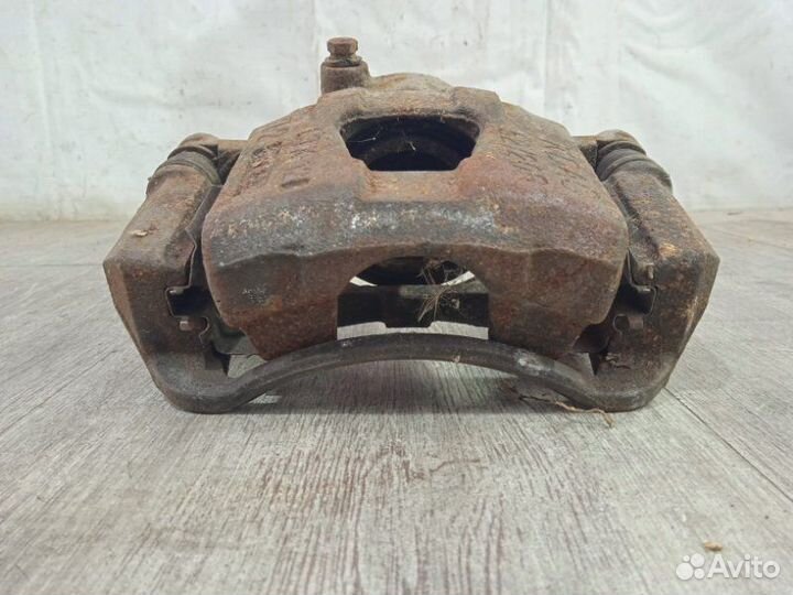 Суппорт передний правый Chevrolet Aveo T250 2008