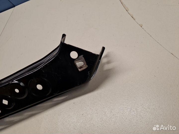 Кронштейн панели радиатора правый Toyota Camry V70 2017