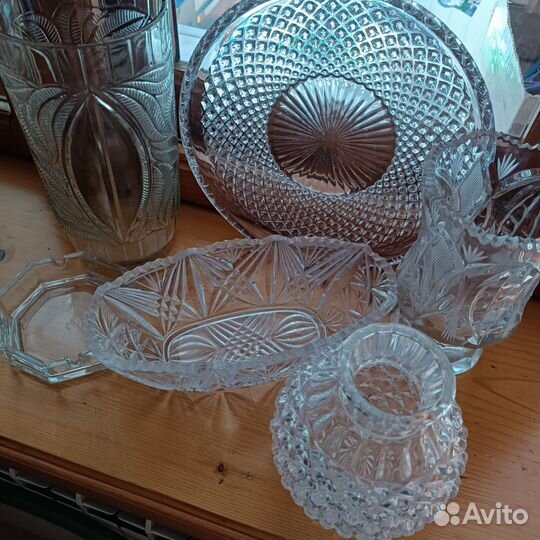 Ваза из хрусталя и стекла, блюда, салатница