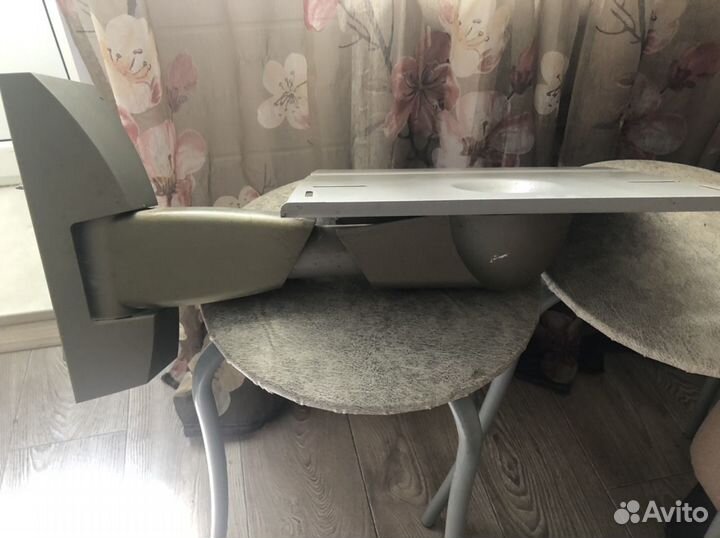 Полка для тв