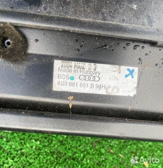 Сетка (собачник) Audi A6 2003