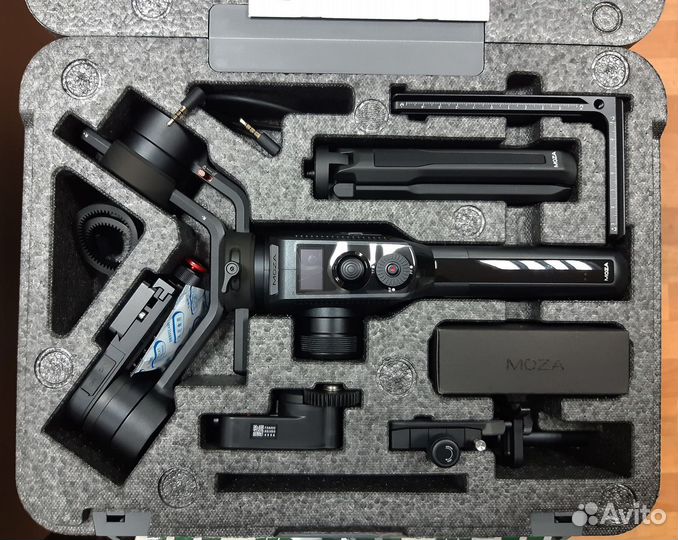 Fujifilm x-a7 + Moza air cross 2