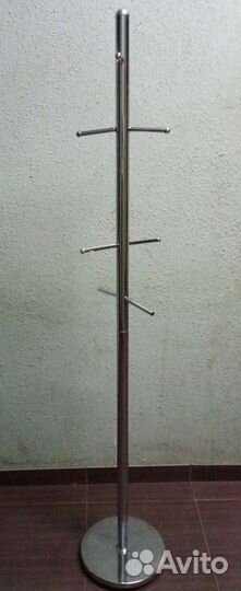 Вешалка напольная для одежды