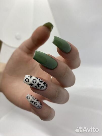 Мастер маникюра