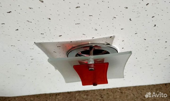 Светильник потолочный встраиваемый