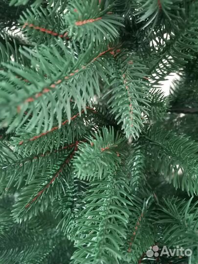 Елка искусственная литая 210 новая