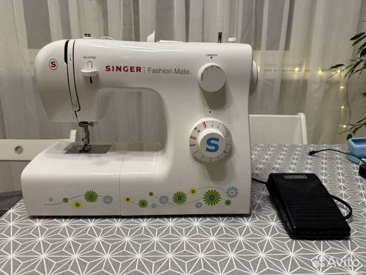 Швейная машина singer 2290