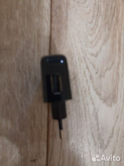 Зарядное устройство для телефона