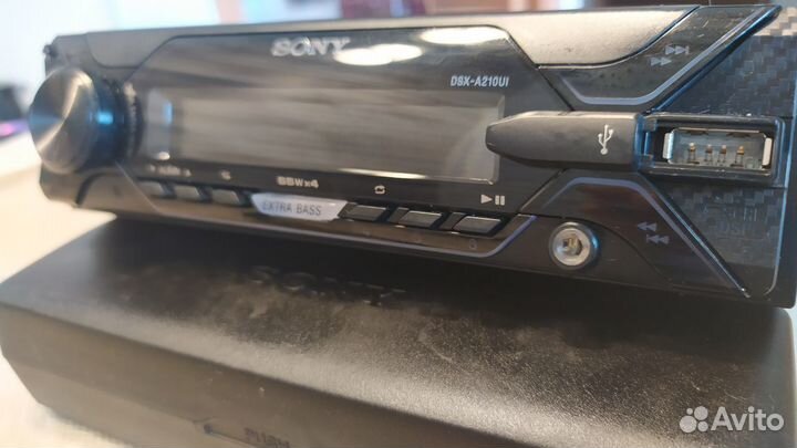 Магнитола Sony DSX-A210UI