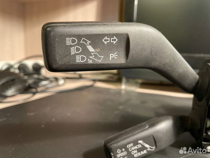 Подрулевой переключатель Volkswagen