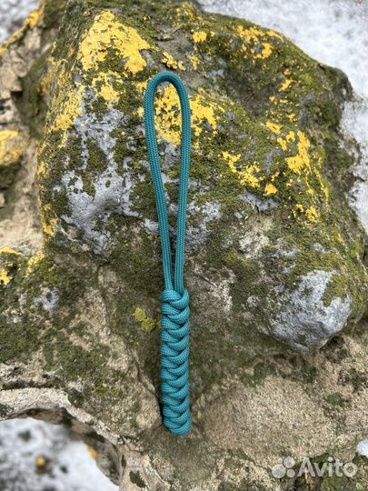 Паракорд. Темляк для ножа, на сумку, на брелок