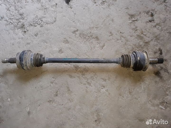 Задний левый привод Mercedes W221 4Matic