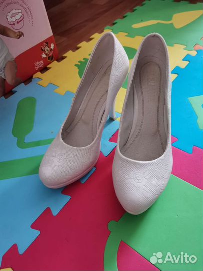 Туфли женские