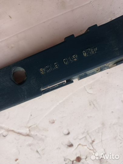 Кронштейн бампера задний левый Audi A8 D3