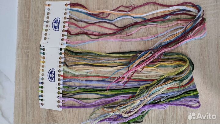 Остатки набора для вышивки крестом Венок с колибри