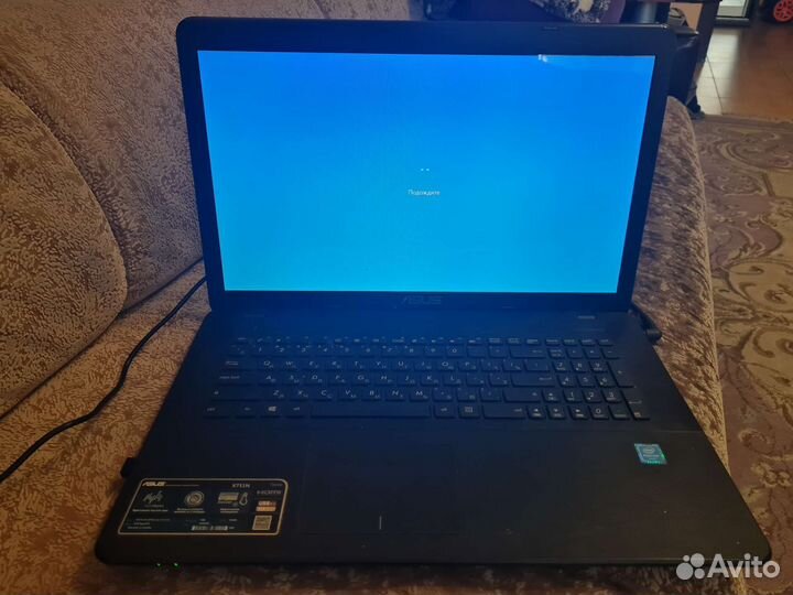 Ноутбук asus