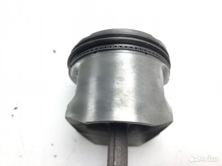 Поршень с шатуном Renault Megane KZ0U K4M 2008