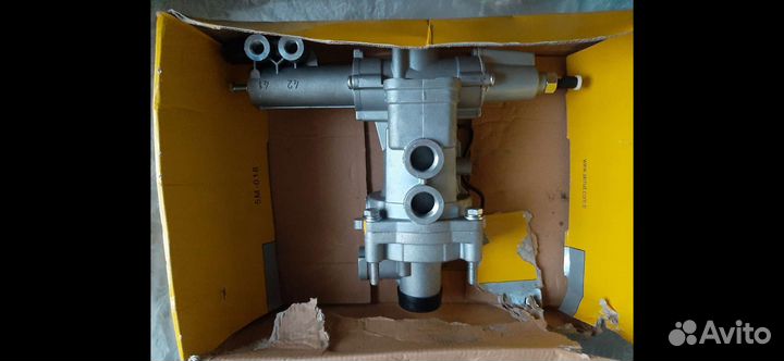 Кран регулятор тормозных сил М5 620006011