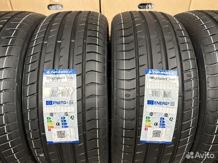 Triangle EffeXSport TH202 275/40 R20 и 315/35 R20 110Y