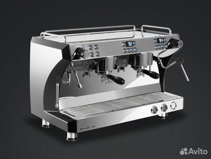 Кофемашина Manifesta Professionale мультибойлерная