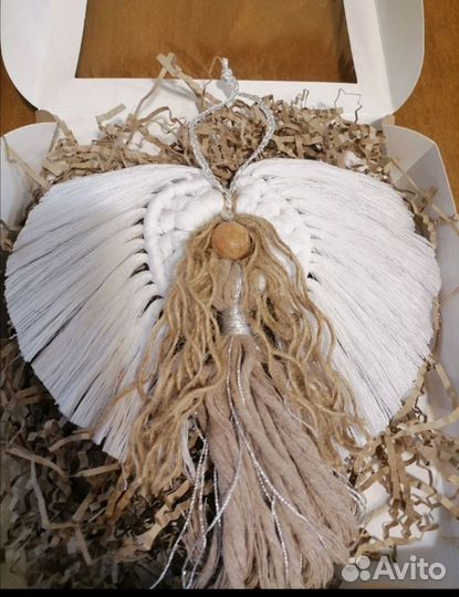 Ангелочек в технике макраме