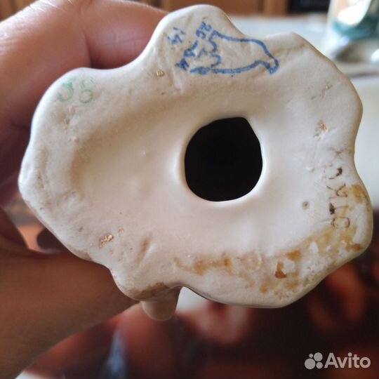 Статуэтка фарфор