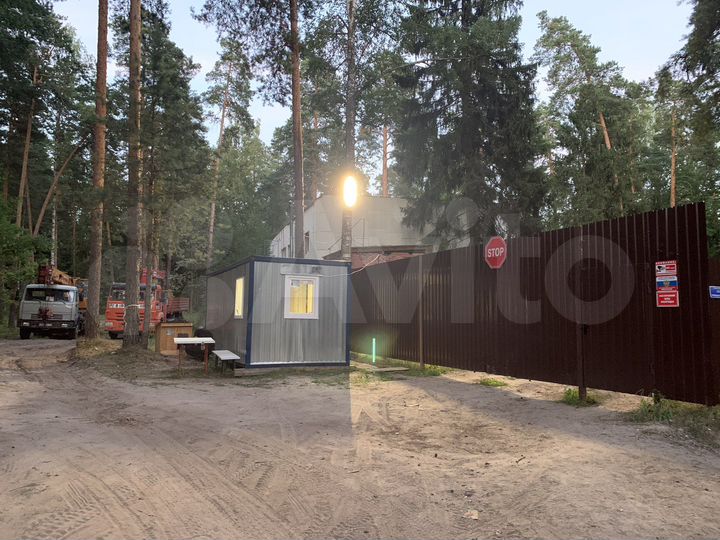 Здание, 400 м²