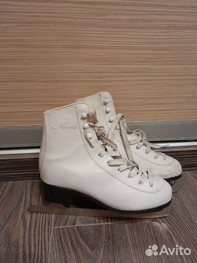 Коньки фигурные