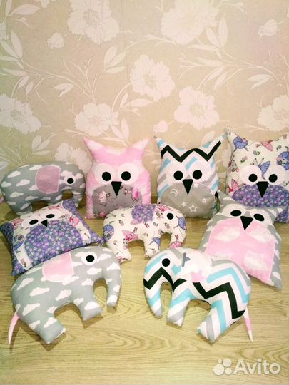 Одеяла-бонбоны с игрушками-подушками