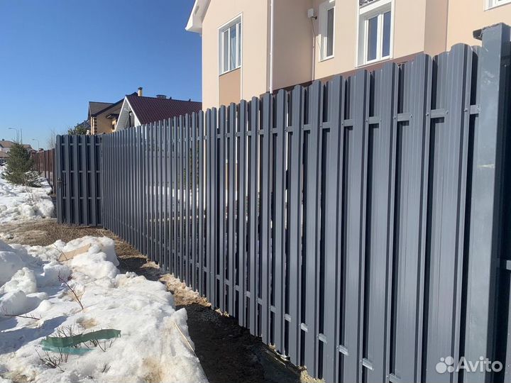 Производство заборов из евроштакетника