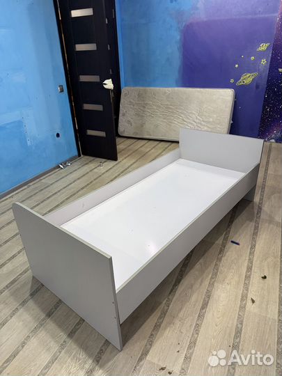 Кровать бу 180на 80