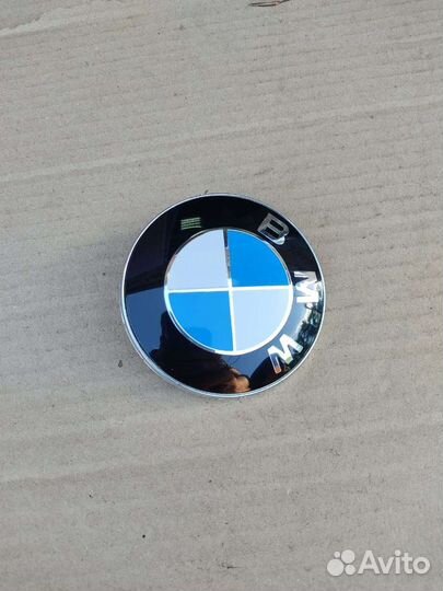 Эмблема капота bmw