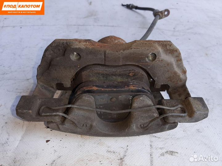 Суппорт тормозной передний правый Ford Focus 3