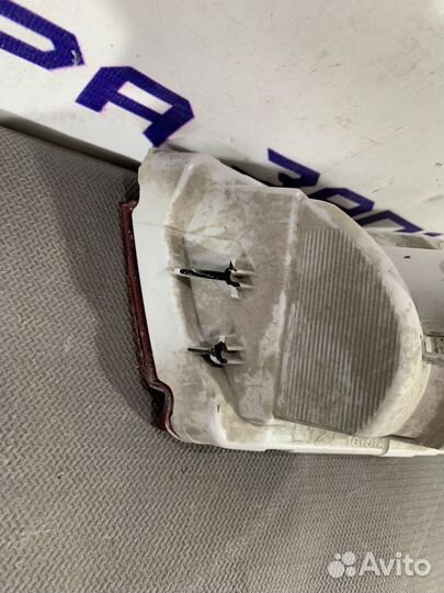 Фонарь в бампер правый Land Cruiser Prado 09-23