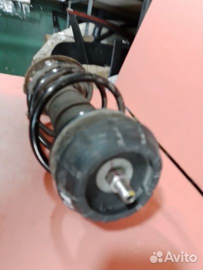 Амортизатор передний левый Suzuki SX4 2 S-Cross