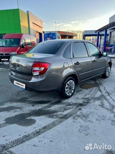 LADA Granta 1.6 МТ, 2015, 193 000 км