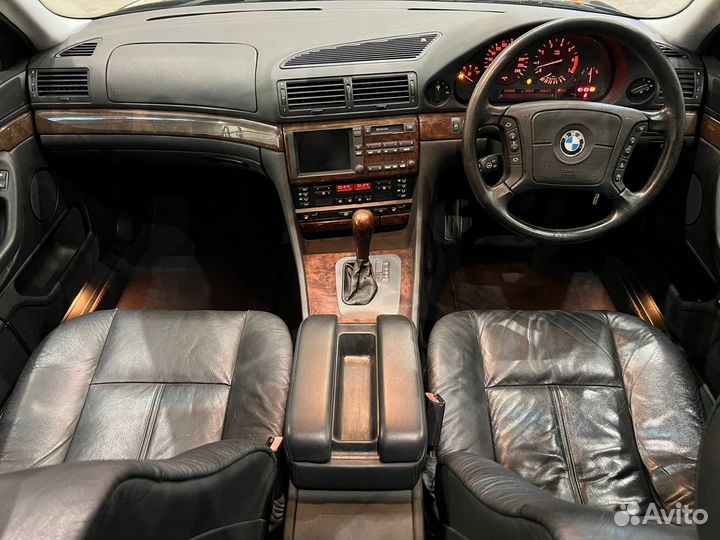 В разбор из Японии Bmw 740I E38 M62B44 4.4 1997