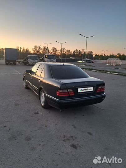 Mercedes-Benz E-класс 2.4 AT, 1998, 420 000 км