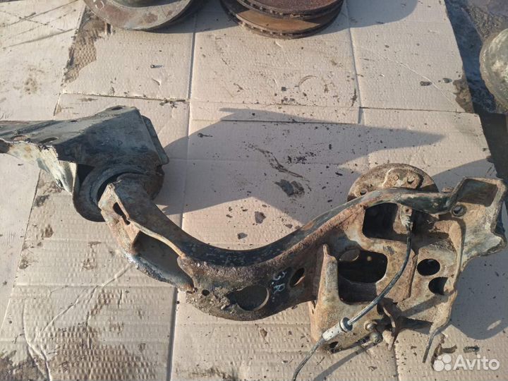 Рычаг задний правый Mini Cooper 2000-20006