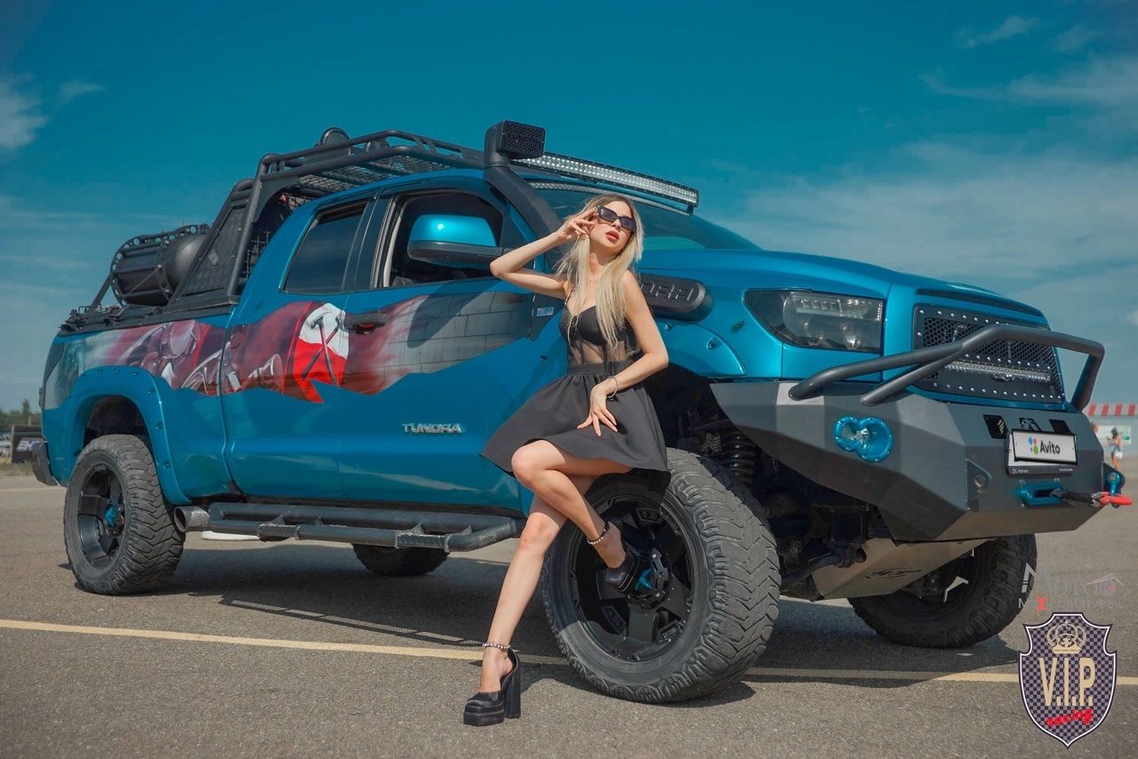 Toyota Tundra: фото владельца
