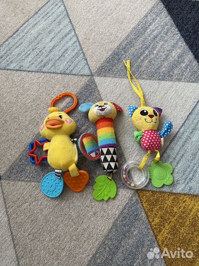 Игрушки детские (погремушки, грызунки)