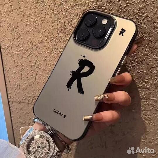 Чехлы на iPhone с инициалами